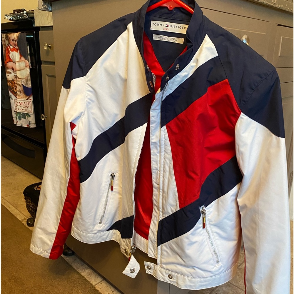 Women’s Tommy Hilfiger NWOT  size medium beautiful, spotless, like new jacket